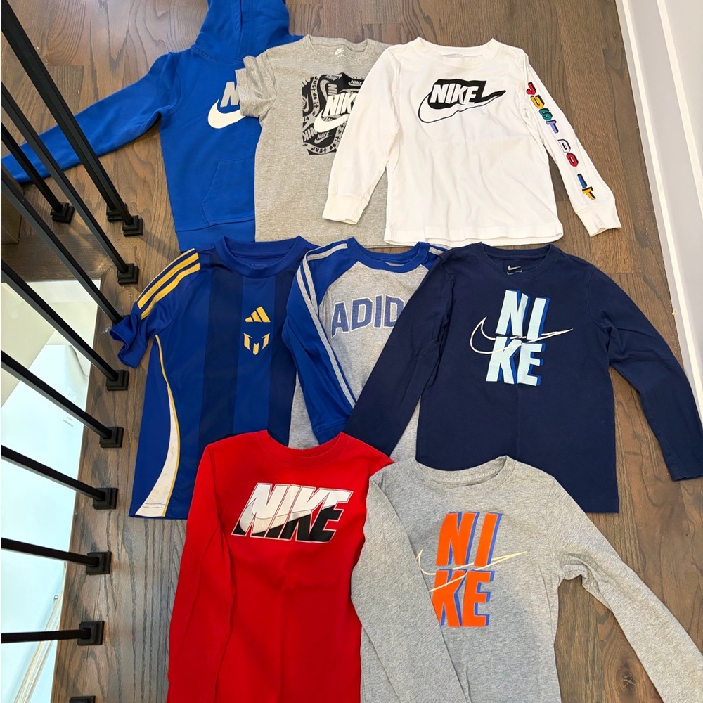 Bundle/lot of Nike/Adidas shirts/hoodie
